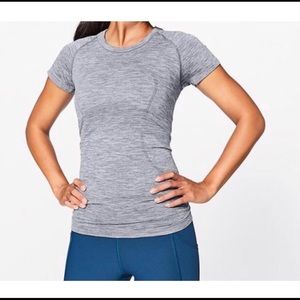 Grey lululemon short sleeve shirt
